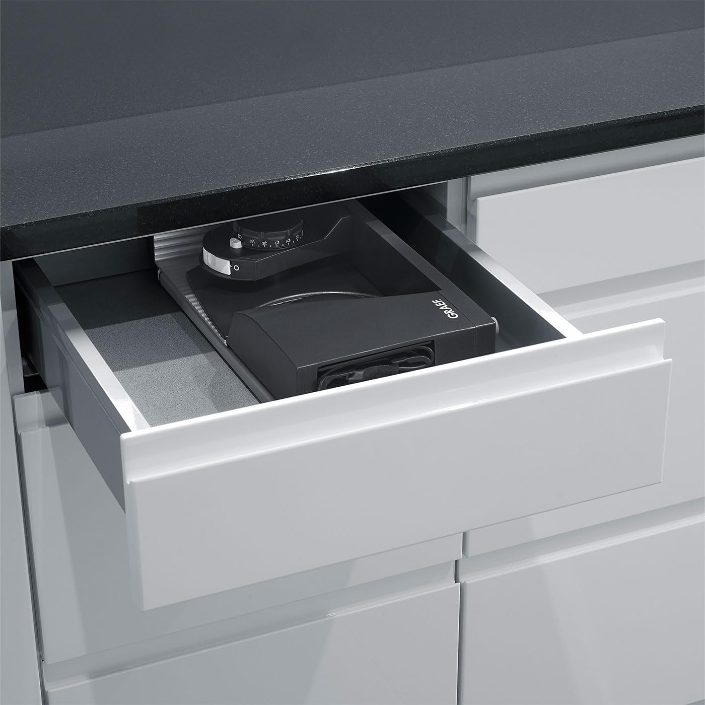 Klappbarer Allesschneider MT1006 - Vollmetall, Wellenschliffmesser 170 mm, Schnittstärke 0-15 mm, Energiesparmotor 170W, Kompakt, Eisenglimmergrau