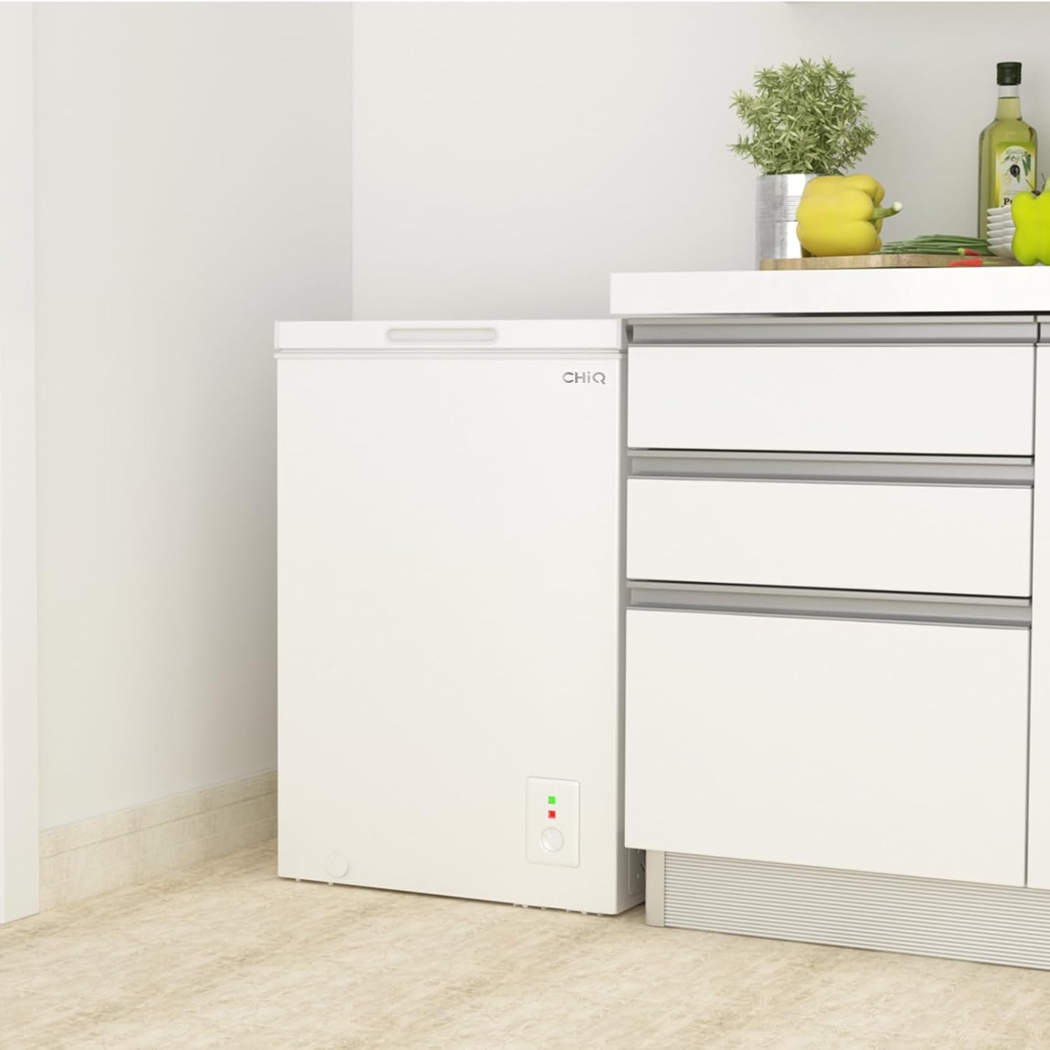 Gefriertruhe 99L, Schnelleinfrierung, LED, 54,5x47,6x83,5 cm, 39 dB, Hubtor, -24°C, 4-Sterne, freistehend, weiß, für Garage/Gewerbe