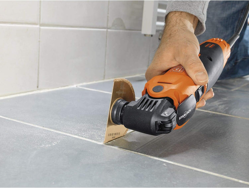 Multimaster MM 500 Plus Top EDITION – MultiTool für Ausbau/Renovierung, 62 Zubehör, Sägen/Schleifen/Schneiden/Fliesen trennen u.v.m.