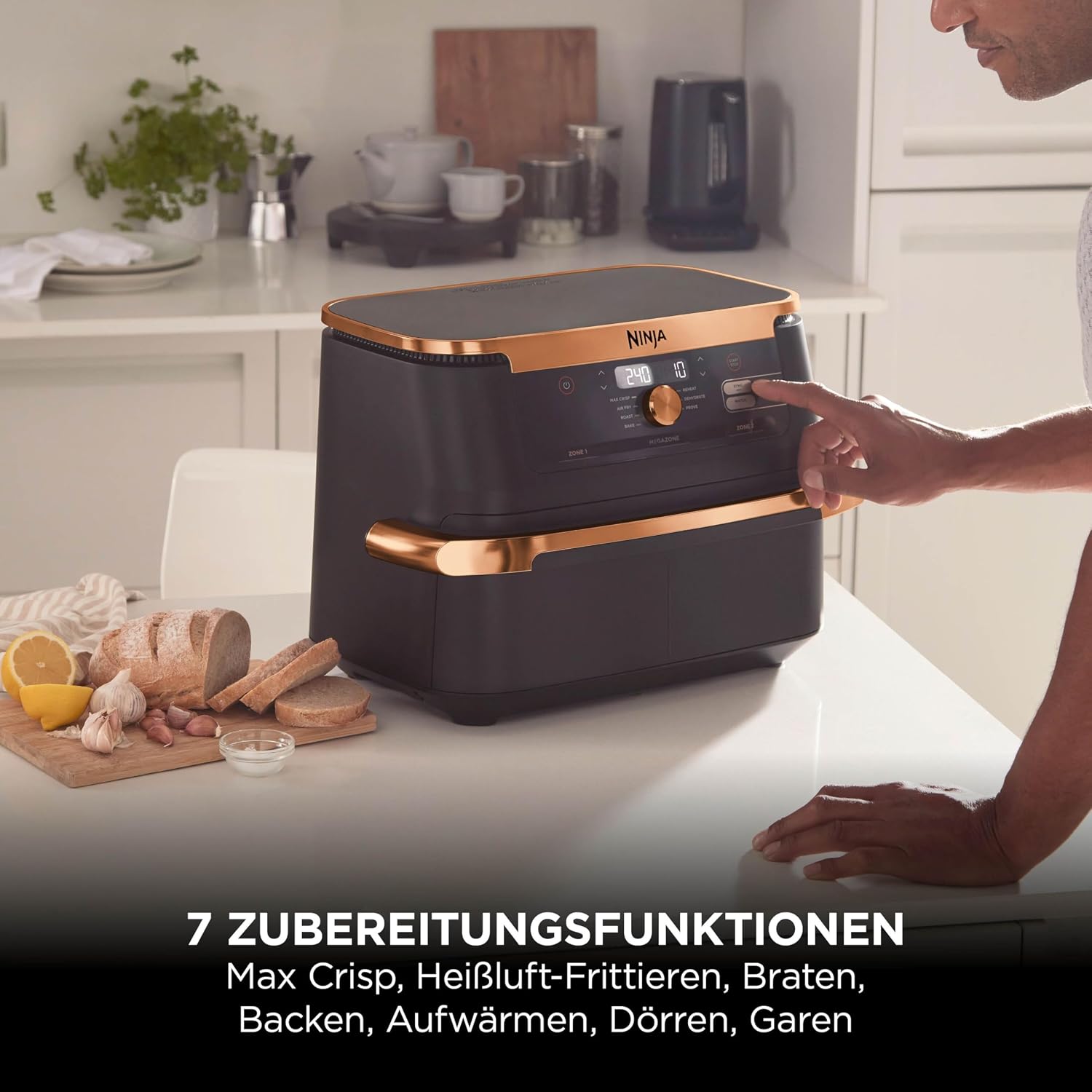 FlexDrawer Dual-Zone Heißluftfritteuse, 10,4L, herausnehmb. Trenner, Antihaft, spülmaschinenfest, 7-in-1, schwarz/kupfer, AF500EUCP