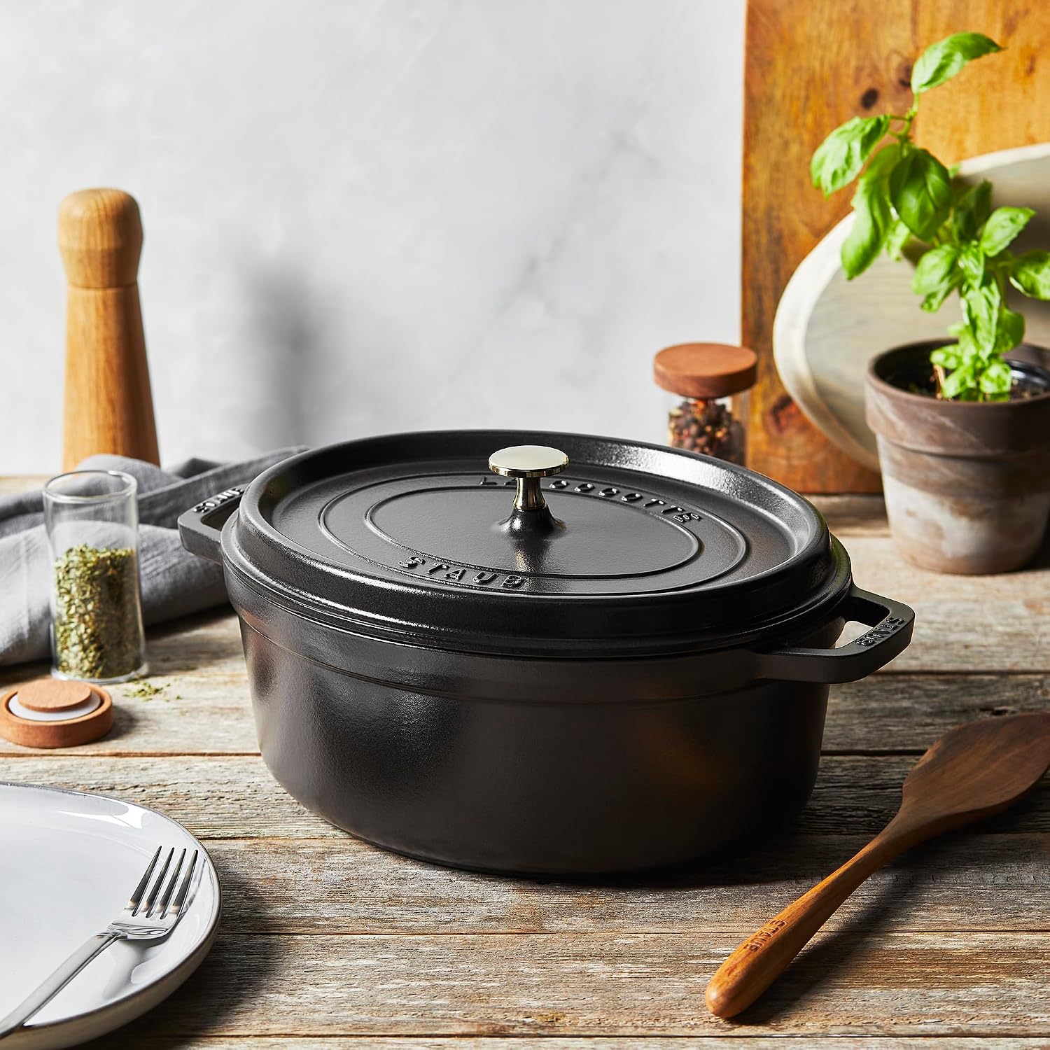 Cocotte, Gusseisen Bräter mit Deckel, 33 cm, 6,7 L, Oval, Alle Herdarten inkl Induktion, Schwarz