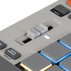 MPC Sample - Standalone Portable Sampler, Sequenzer und Effektprozessor mit Akku, USB-C, integriertem Lautsprecher und Mikrofon