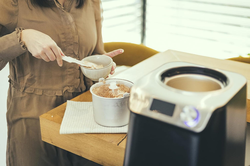 Kompakte 2-in-1 Eismaschine und Joghurtbereiter, platzsparend mit Kompressor im Slim-Design, Modell EZ 7407