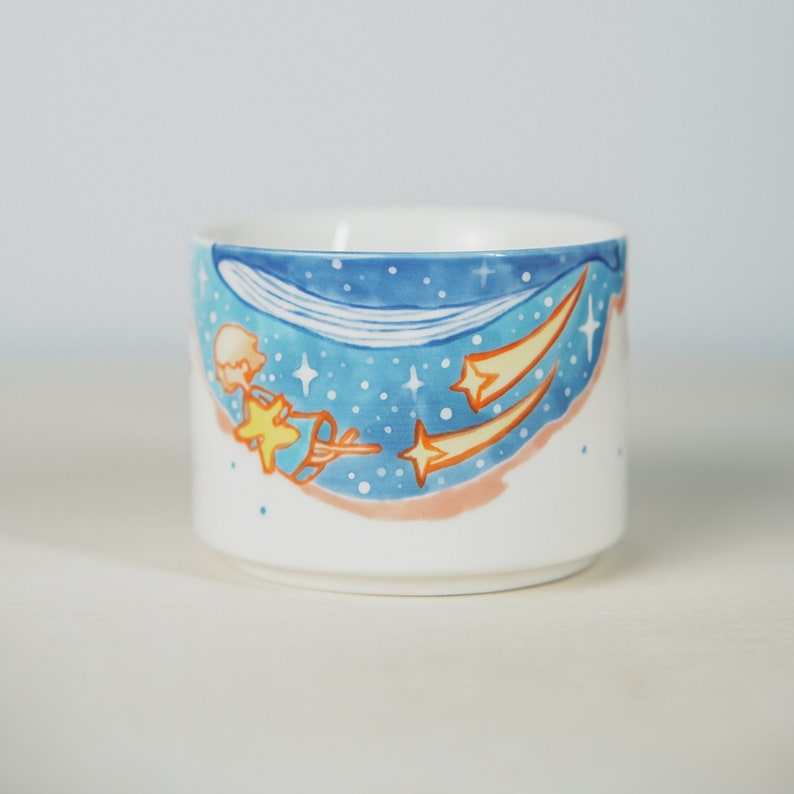 Handbemalte Kaffeetasse - Blau-Weiß Porzellan Espresso Tasse mit Wal-Motiv und Sternenhimmel - Nautische Tasse