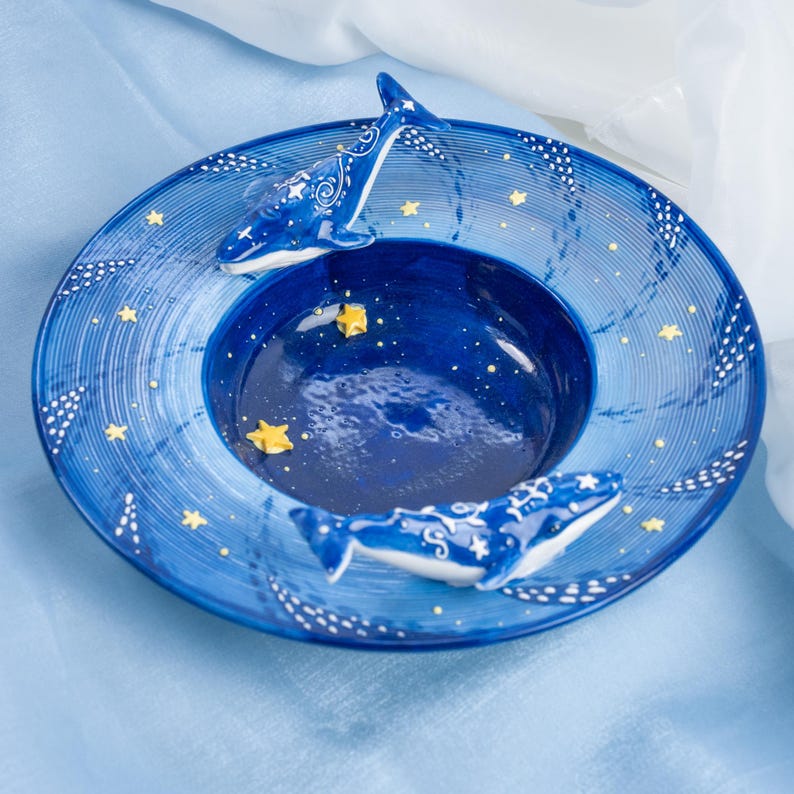 Handgefertigte Keramikschale mit 3D Walhai Design, Blau, 21 cm, Spülmaschinen- und mikrowellengeeignet