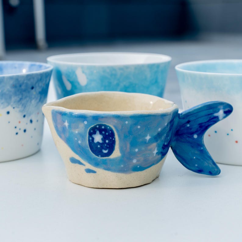 Handgefertigte Porzellan Espressotasse mit Walflossengriff – Einzigartige Ozean Tasse