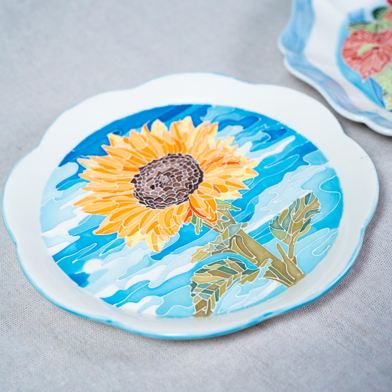 Handgefertigte Keramik Dekorative Platte mit unregelmäßigen Kanten, Sunlit Bloom, Kunstgalerie Exponat, Erntedankfest Geschenk