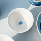Handgemachte Keramik Teetasse Dreamy Ocean Blue Jellyfish Muster Weiß Gestreift Mini