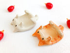 Handgefertigter Keramik Katzen Telefon Halter, Cookie Display, japanisches Geschenk, Weiß oder Orange