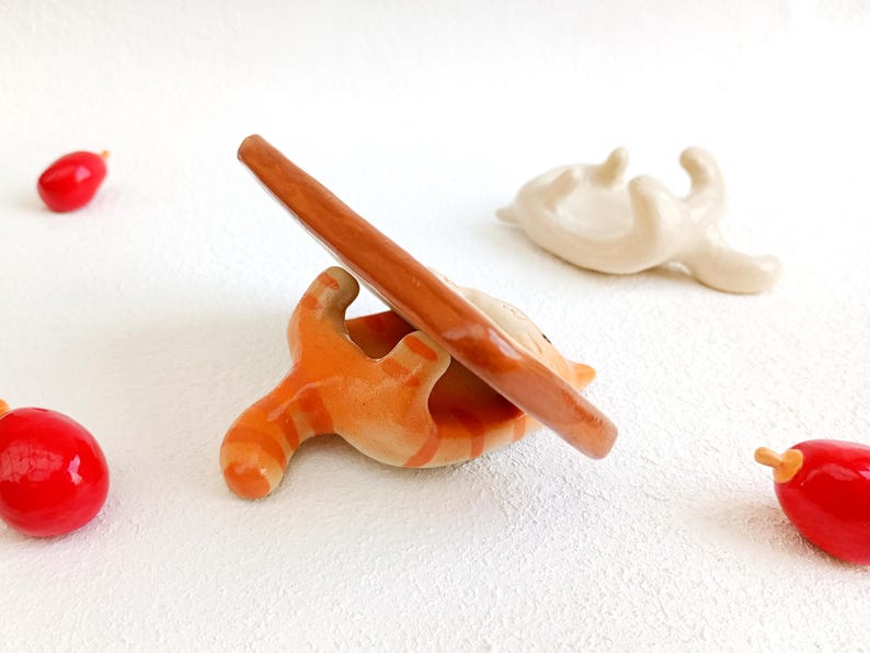 Handgefertigter Keramik Katzen Telefon Halter, Cookie Display, japanisches Geschenk, Weiß oder Orange