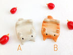 Handgefertigter Keramik Katzen Telefon Halter, Cookie Display, japanisches Geschenk, Weiß oder Orange