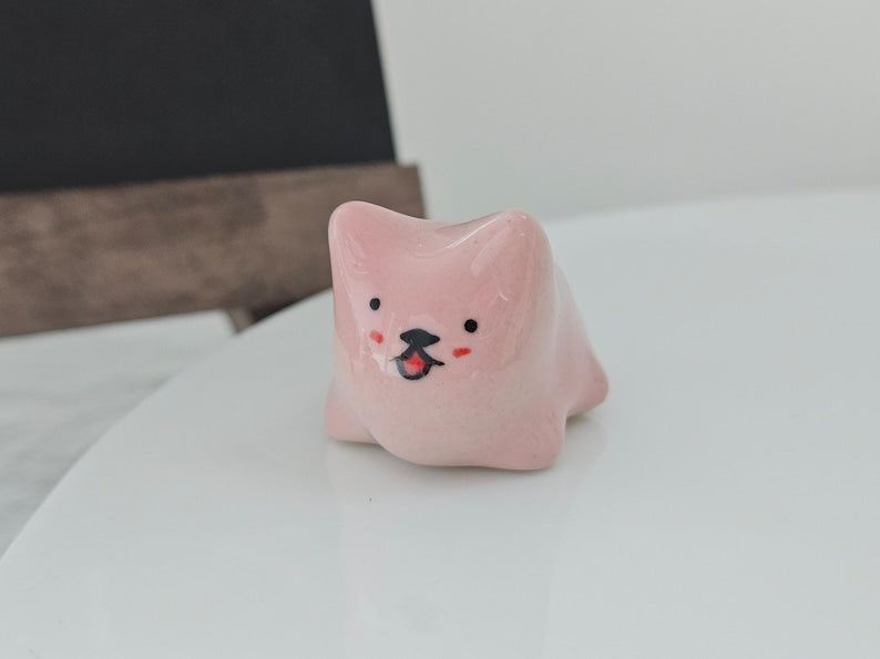 Handgemachte Keramik Hunde Figur, Schreibtisch Deko, 2,5-5 cm, Unikat
