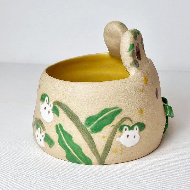 Keramik Hase Blumentopf - handbemalt mit natürlicher Tonoptik - kawaii Keramik mit Drainageloch - Einweihungsgeschenk
