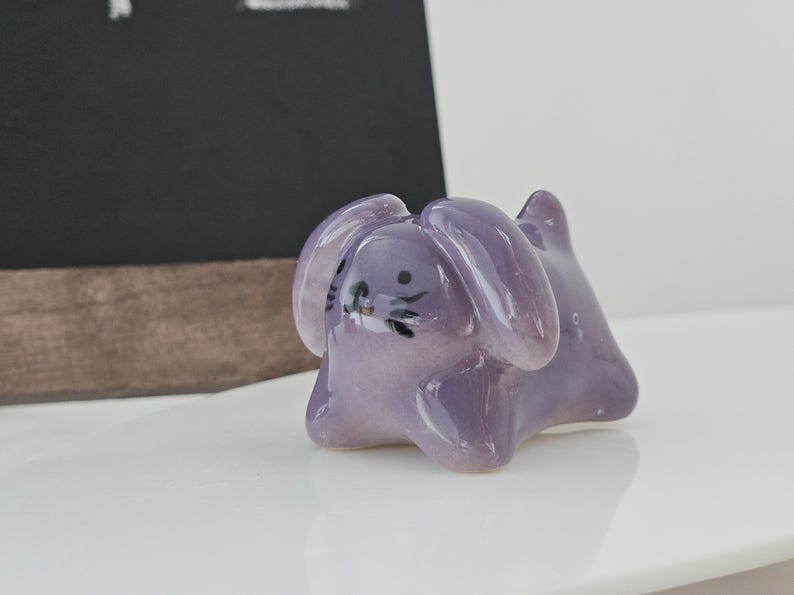 Handgemachte Keramik Hunde Figur, Schreibtisch Deko, 2,5-5 cm, Unikat