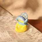 Kawaii Keramik Kerzenhalter Ente mit blauer Haube für Geburtstagsfeier Frühlingsdeko