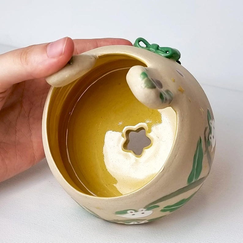 Keramik Hase Blumentopf - handbemalt mit natürlicher Tonoptik - kawaii Keramik mit Drainageloch - Einweihungsgeschenk