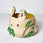 Keramik Hase Blumentopf - handbemalt mit natürlicher Tonoptik - kawaii Keramik mit Drainageloch - Einweihungsgeschenk