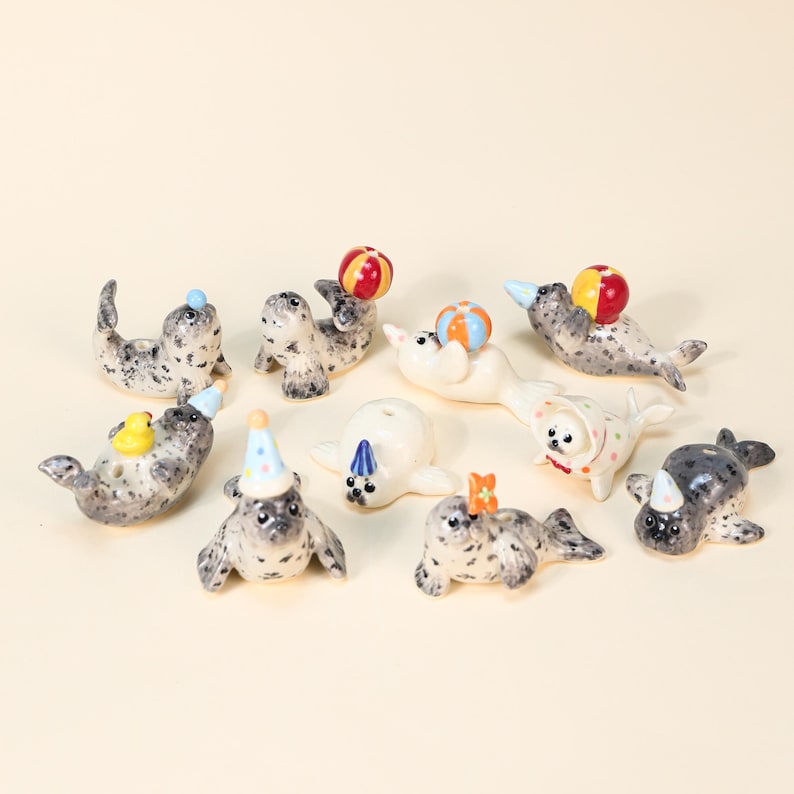 Handgefertigte Keramik Siegel Dekoration - bunte Kugel Ornament für Kuchen Topper Partyhut Kerzenhalter