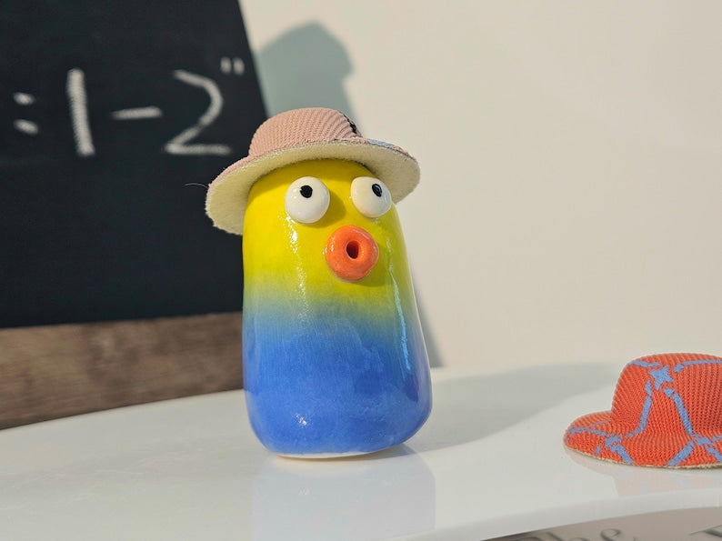 Handgemachte Keramikfigur: Einzigartige Schreibtischdekoration, 1-2 Zoll