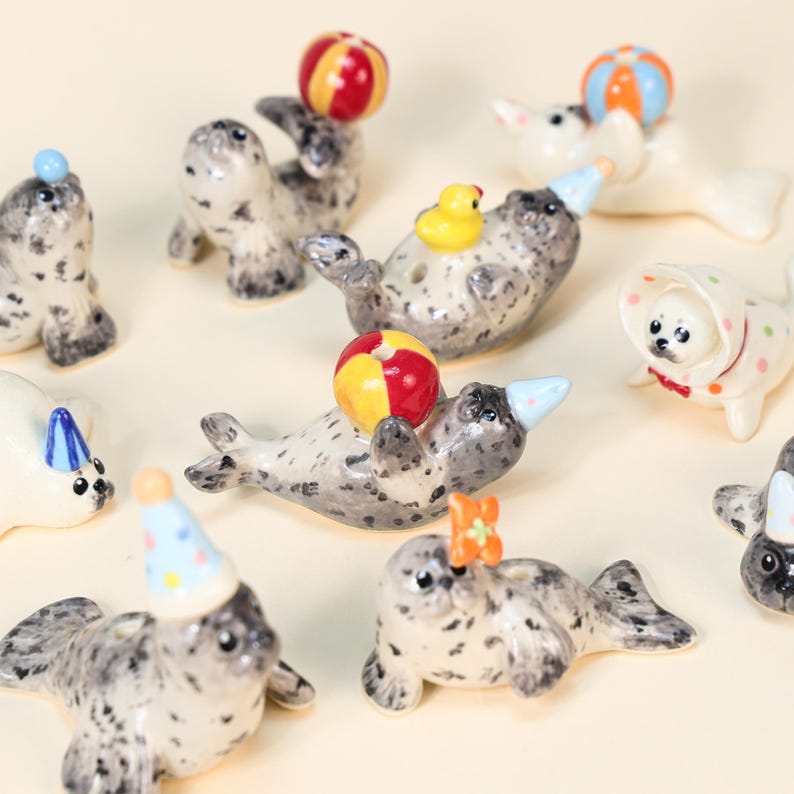 Handgefertigte Keramik Siegel Dekoration - bunte Kugel Ornament für Kuchen Topper Partyhut Kerzenhalter