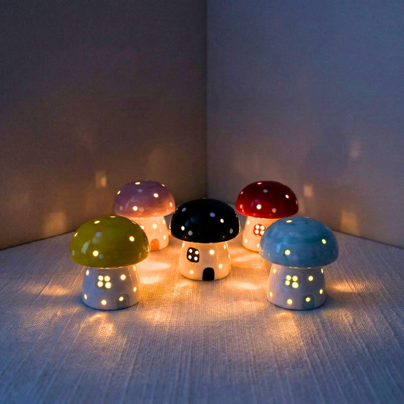 Handgefertigte Keramik Pilz-Nachtlicht, LED, LR44 Batteriebetrieben, 9.7 cm, Rot, Hellrosa, Gelb, Blau, Dunkelrosa, Schwarz