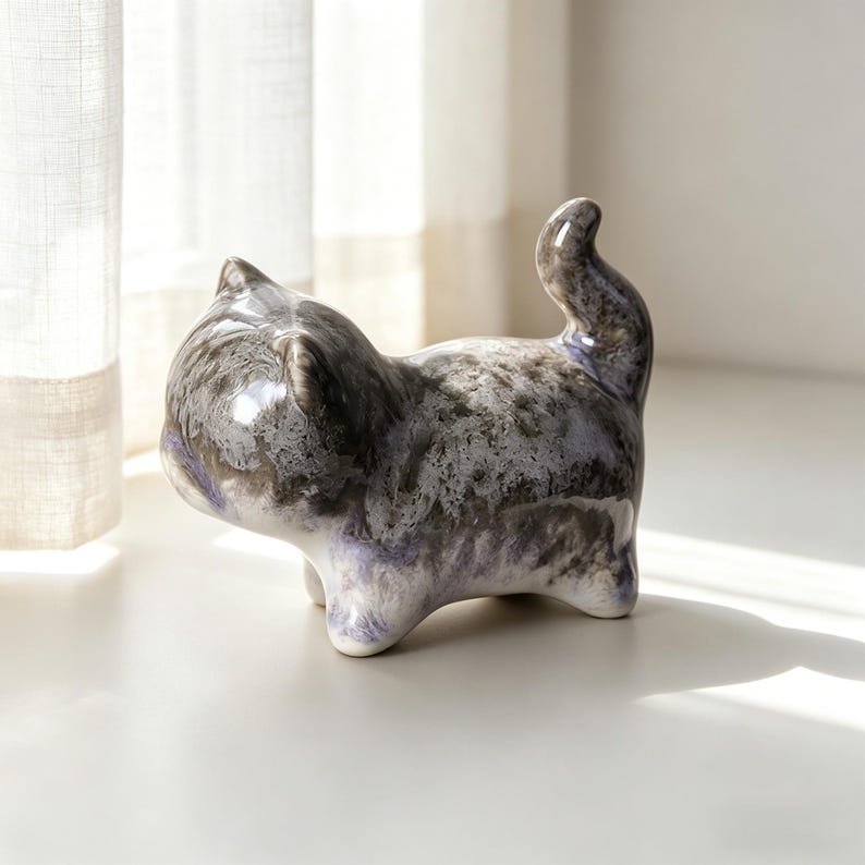 Handgefertigte Keramik Katze Tee Haustier Figur - Ofenglasierte Kätzchen, Schreibtisch Dekoration, 6,5 cm